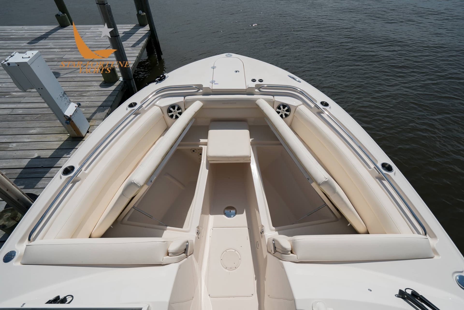 Grady White Boats 325 Freedom - Interior View Grady White Boats 325 Freedom - Interior View