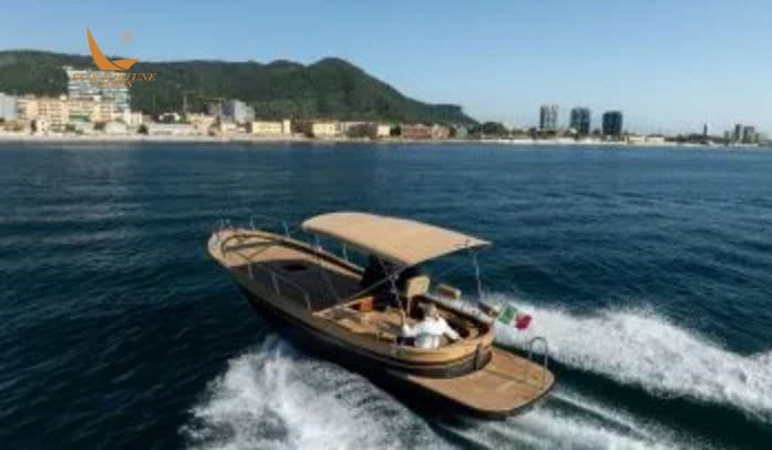 Nautica Esposito Positano 27 - Interior View Nautica Esposito Positano 27 - Interior View