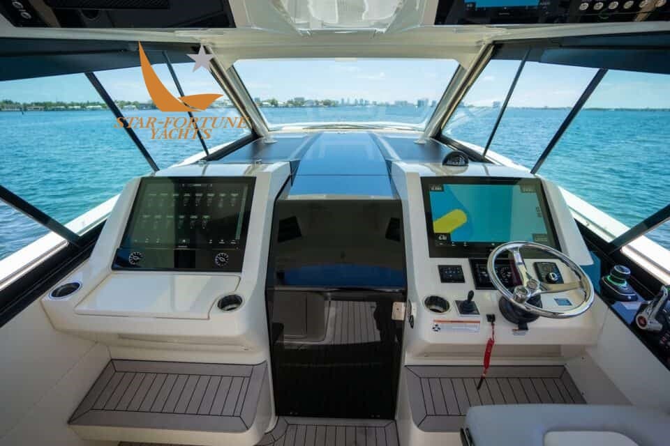 Scout Boats 530 LXF used - hero image 9