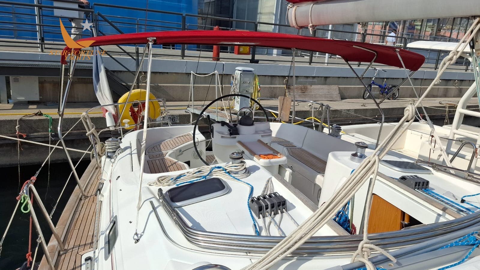 Beneteau Oceanis 411 used - hero image 8