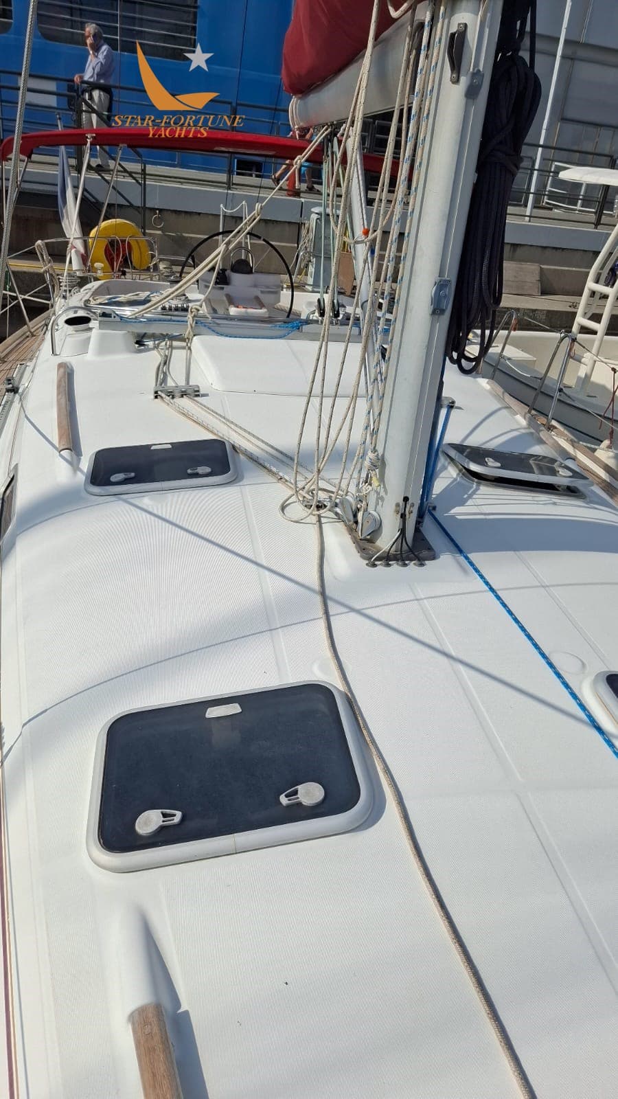 Beneteau Oceanis 411 used - detail 4