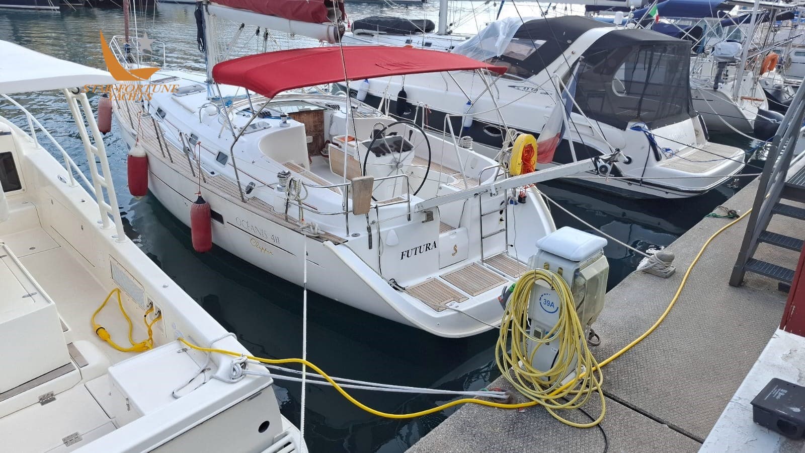 Beneteau Oceanis 411 used - detail 2