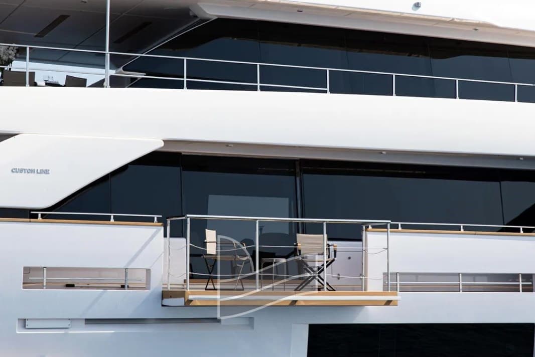Custom Line Navetta 33 - Interior View Custom Line Navetta 33 - Interior View