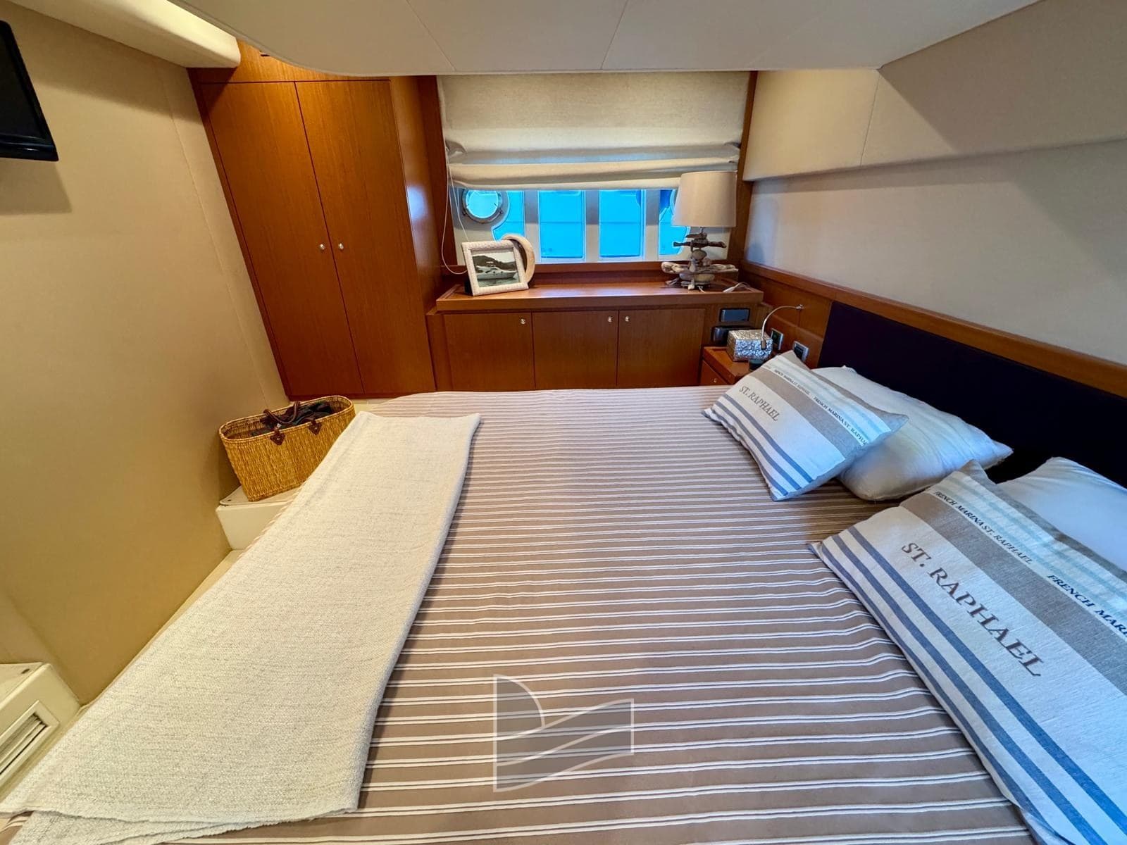 Ferretti Yachts FERRETTI 530 usato - foto hero 15