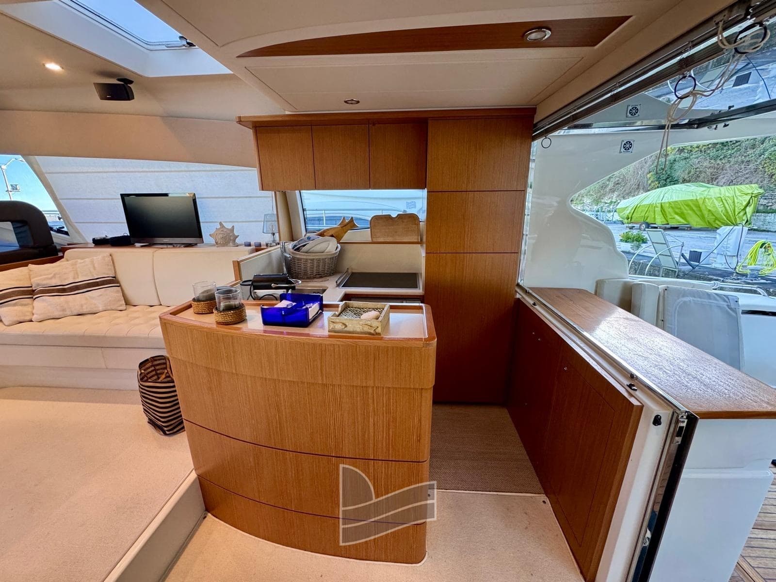 Ferretti Yachts FERRETTI 530 usato - foto hero 8