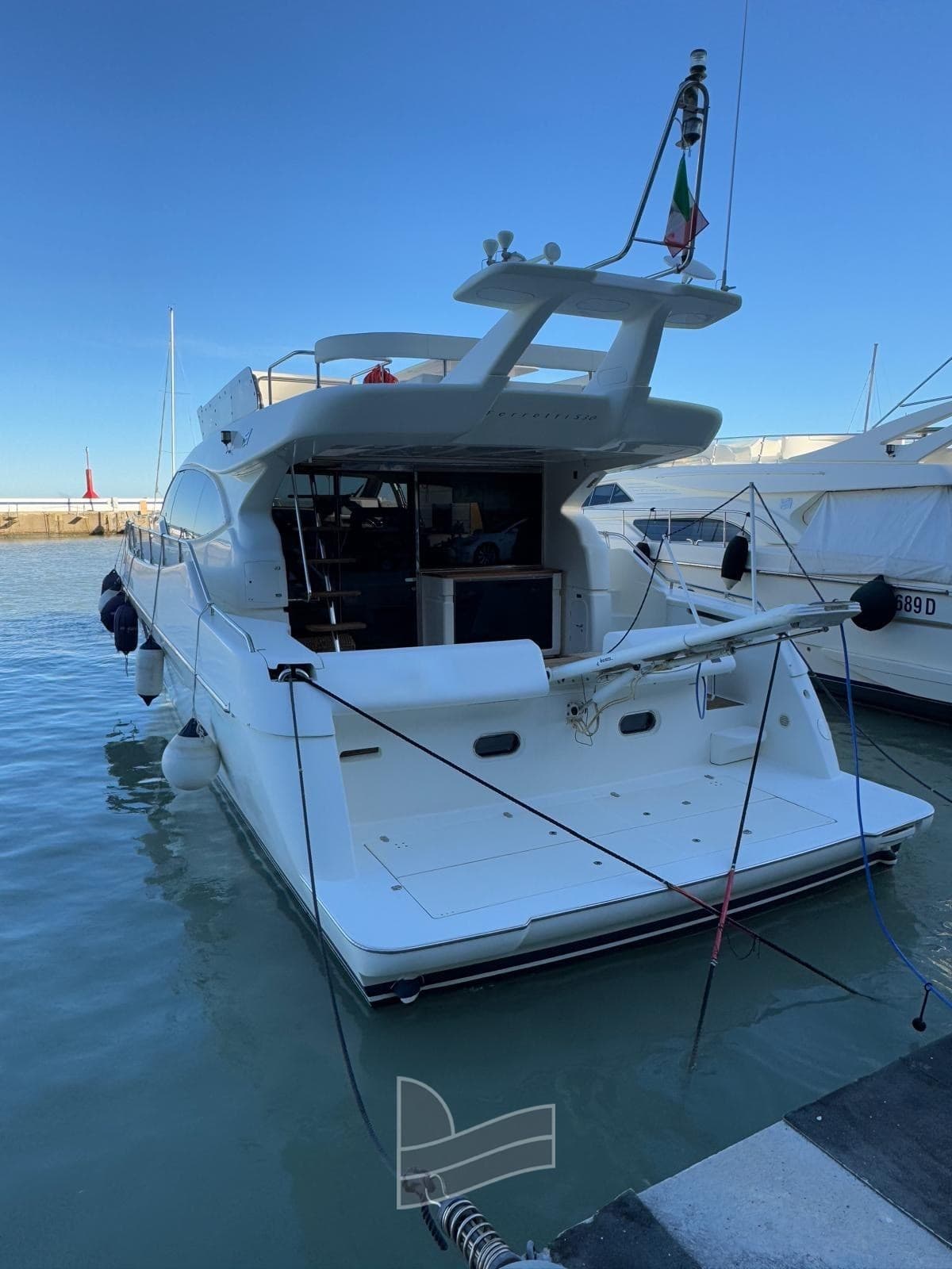 Ferretti Yachts FERRETTI 530 usato - foto hero 3