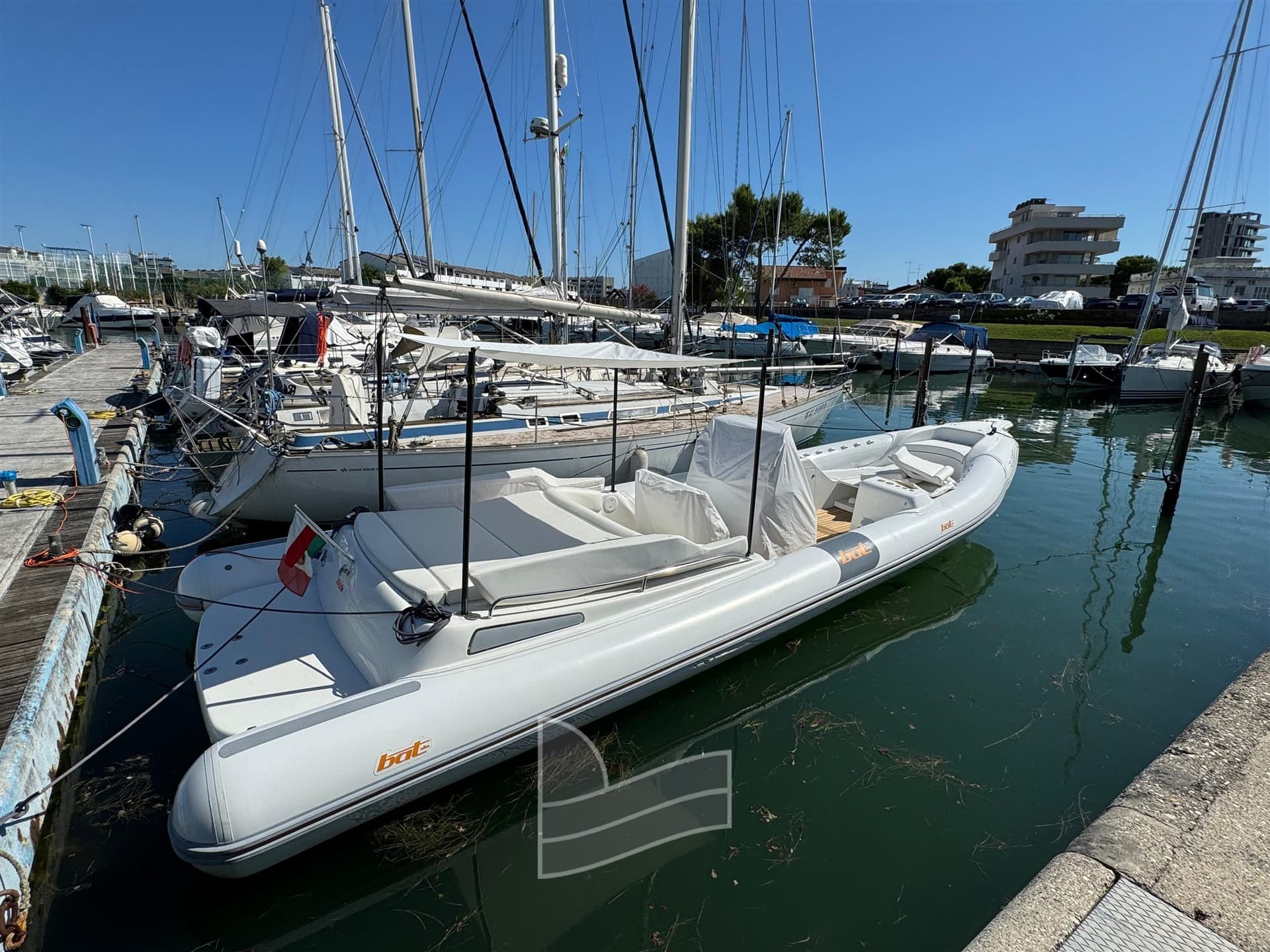 Bat International 996 Open Efb - Main View Bat International 996 Open Efb - Main View