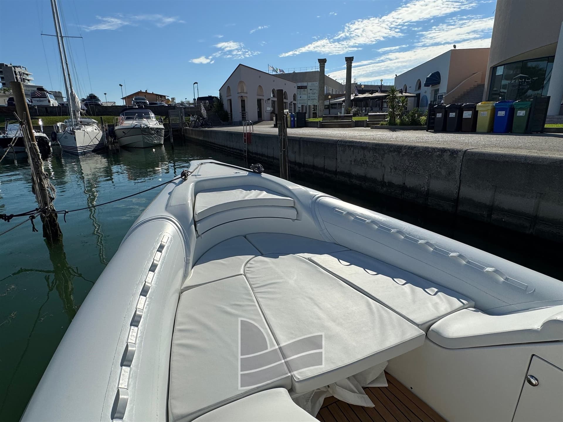 Bat International 996 Open Efb - Deck View Bat International 996 Open Efb - Deck View