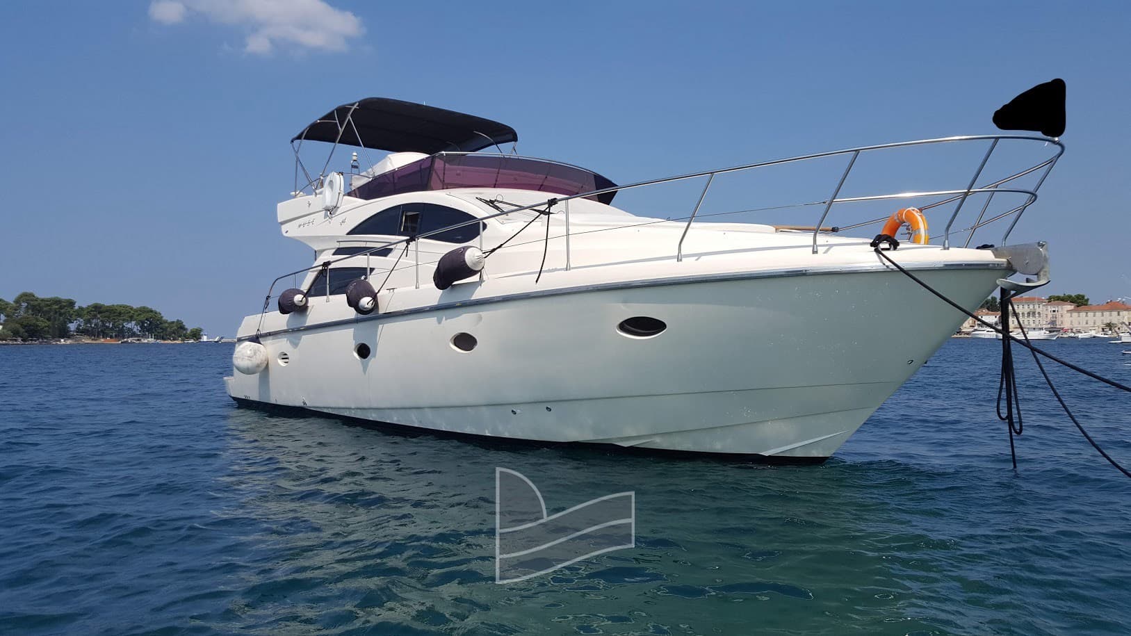 Rodman Muse 44 - Interior View Rodman Muse 44 - Interior View