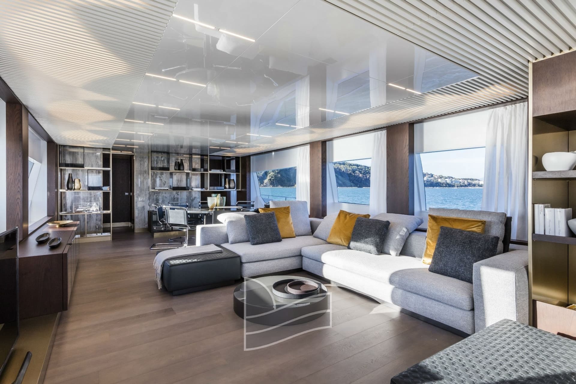 Ferretti Yachts F850 HT usato - foto hero 4