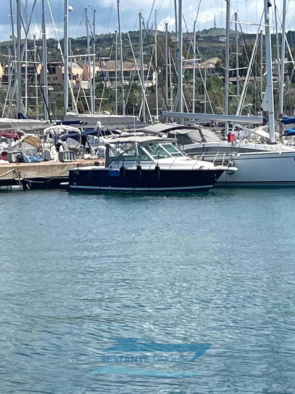 Tiara Yachts 2900 Coronet - Detail View 1 Tiara Yachts 2900 Coronet - Detail View 1