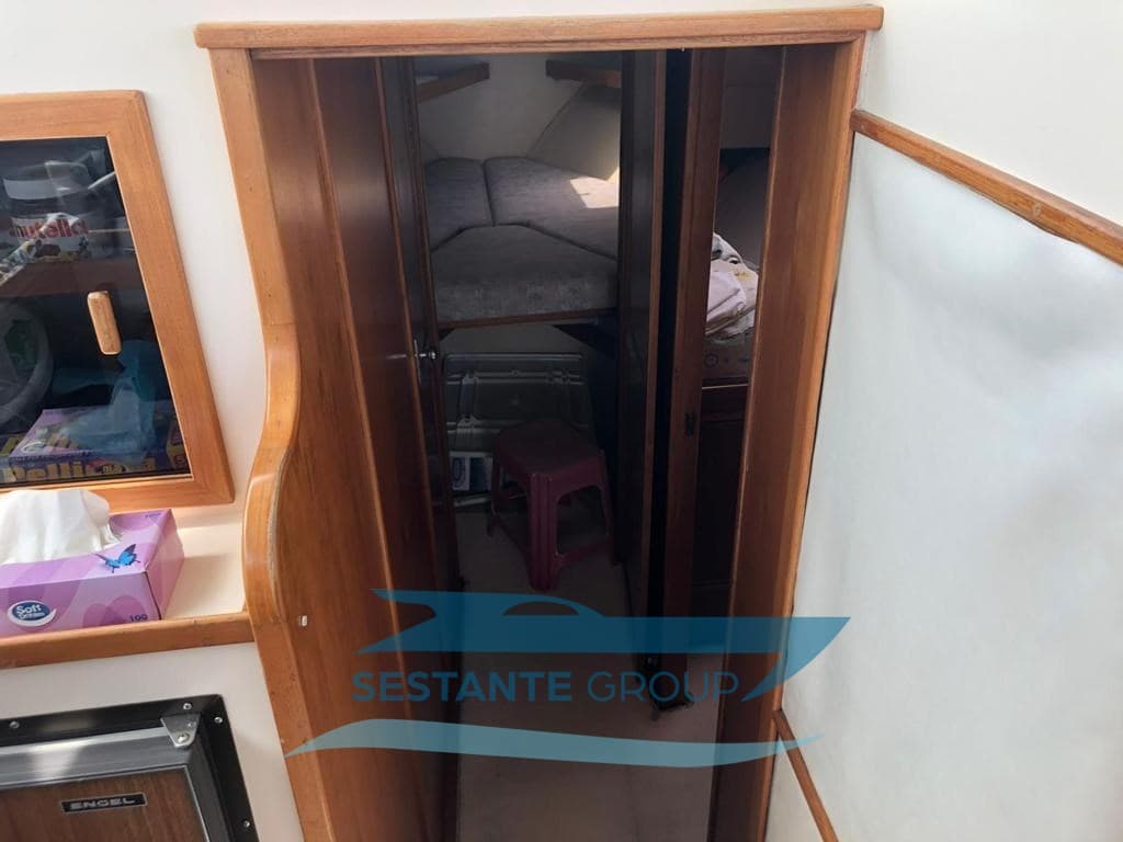 Riviera Marine 35 Convertible usato - foto hero 12