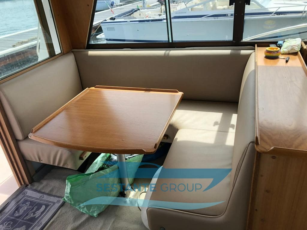 Riviera Marine 35 Convertible usato - foto hero 10