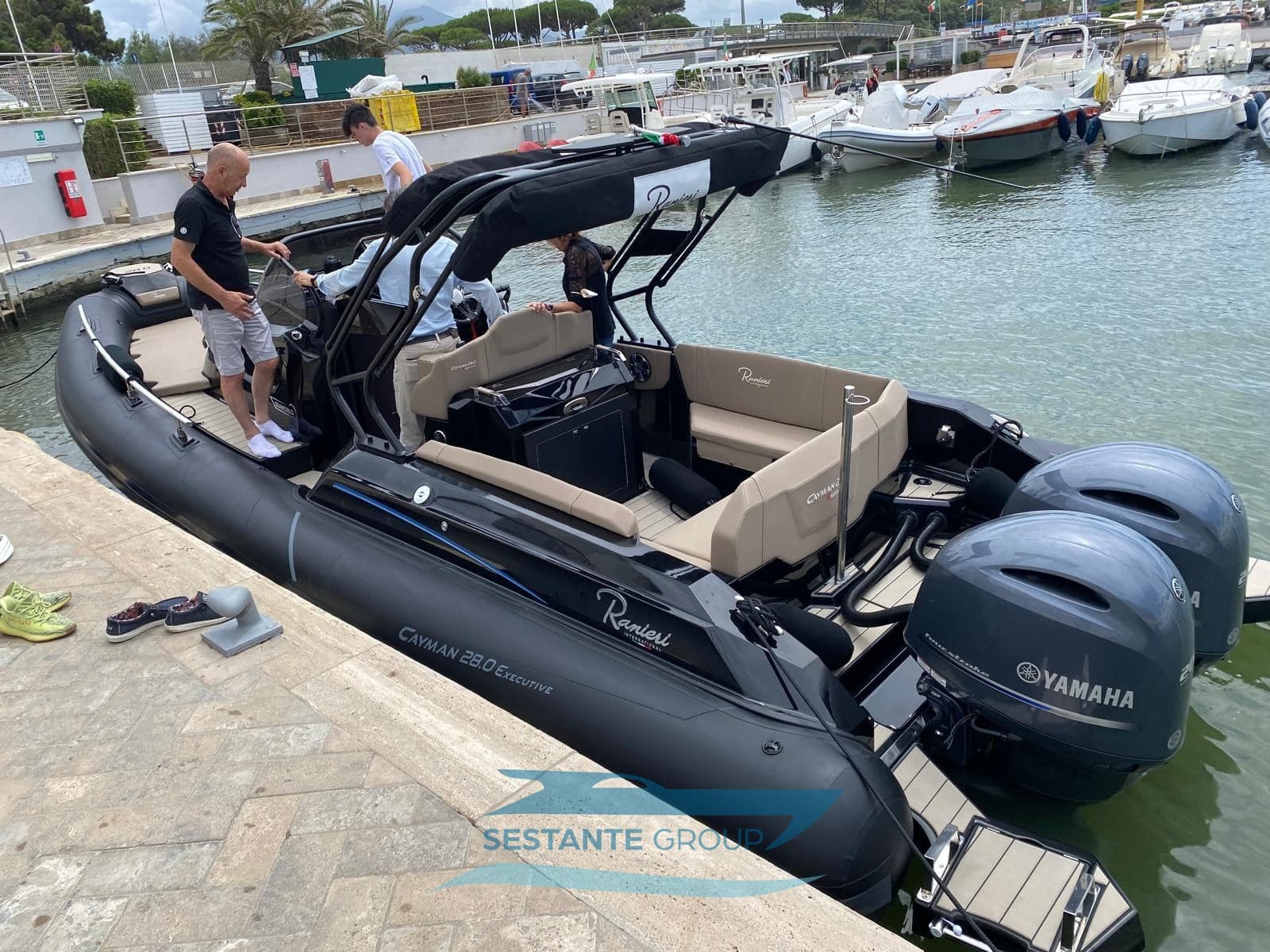 Ranieri International Cayman 28 Executive Trofeo usato - dettaglio 1