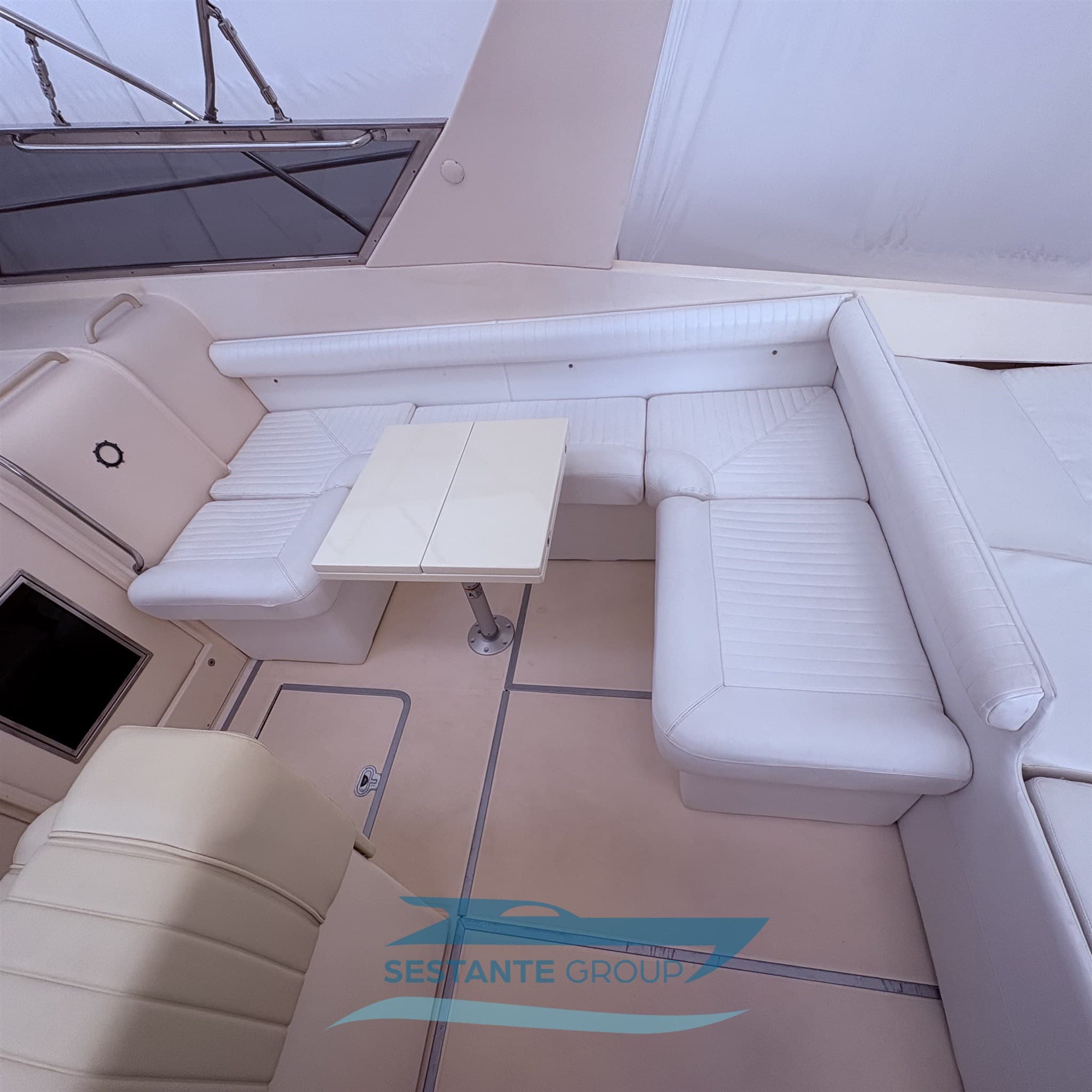 Riva Diable 50 - Deck View Riva Diable 50 - Deck View