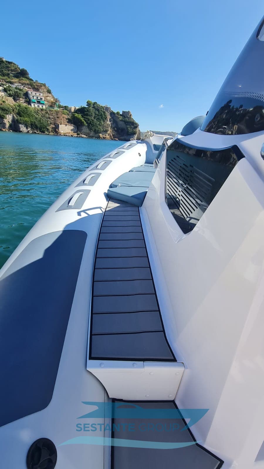 Ranieri International Cayman 28 Executive usato - foto hero 11