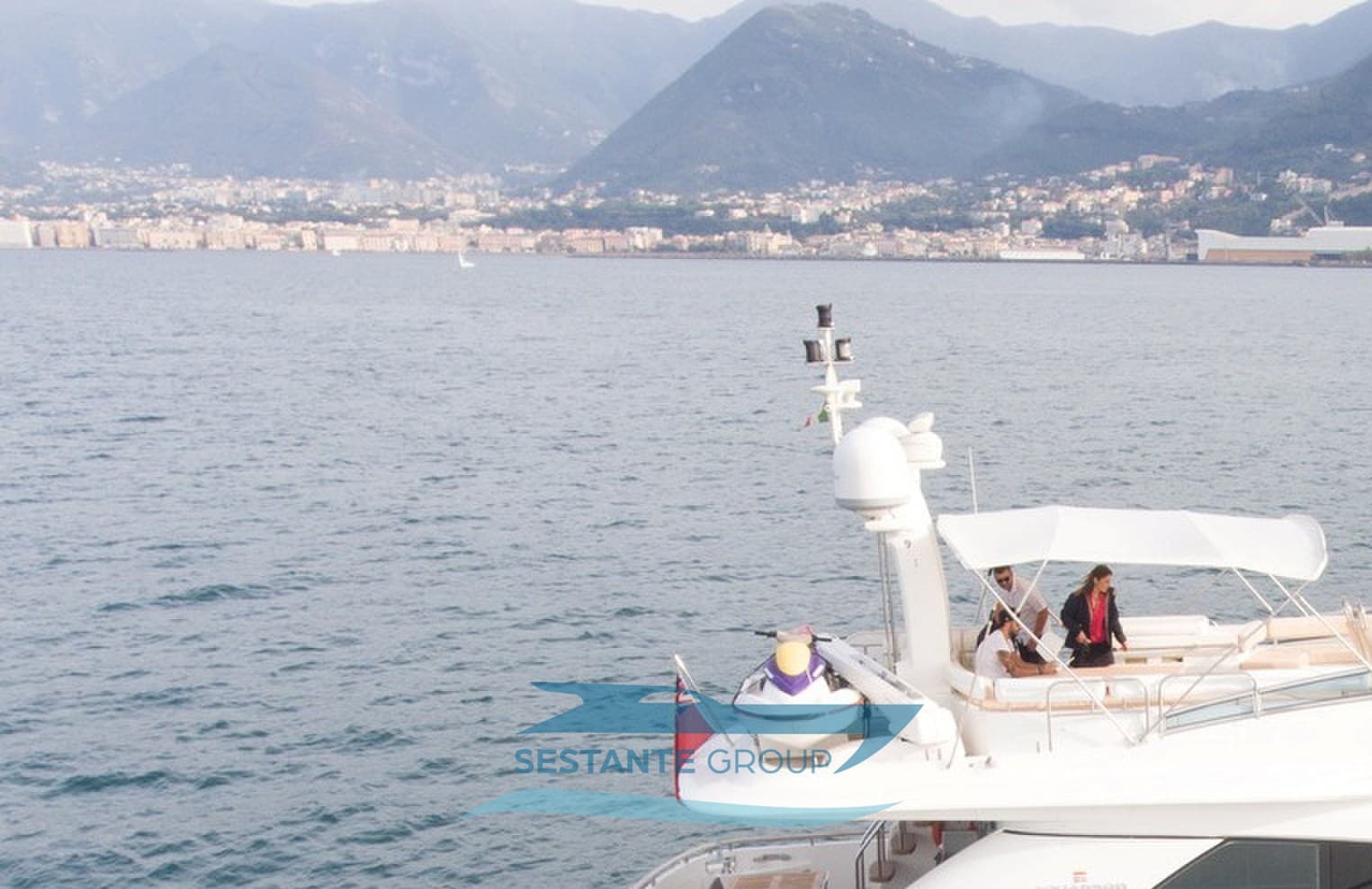 Fairline Squadron 74 - Detail View 1 Fairline Squadron 74 - Detail View 1