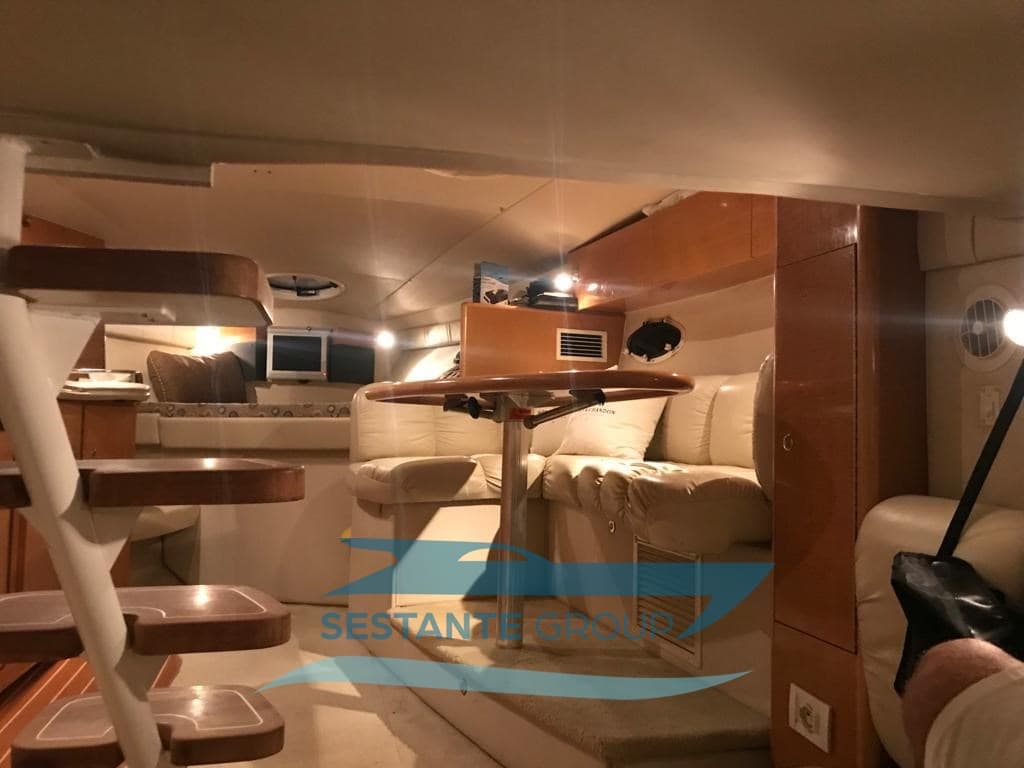 Larson Boats Cabrio 330 d'occasion - image hero 19