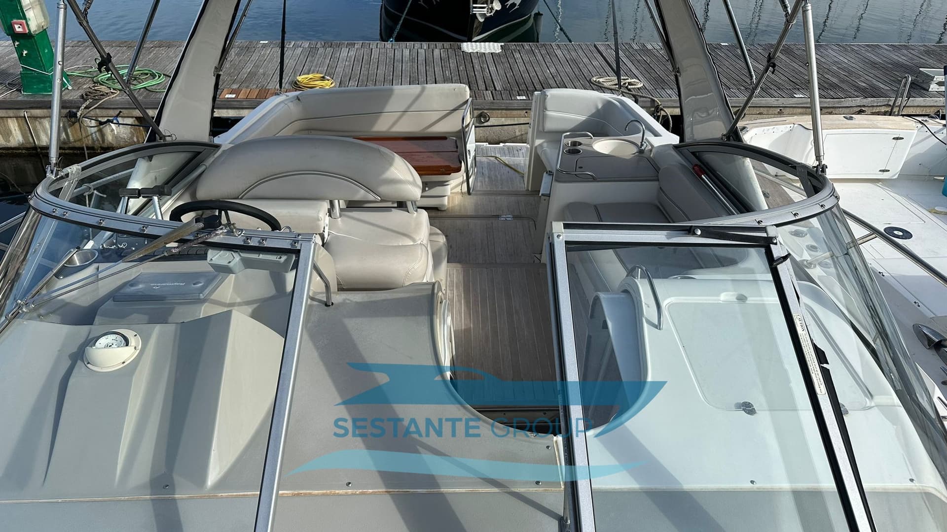 Larson Boats Cabrio 330 gebraucht - Hauptbild 11