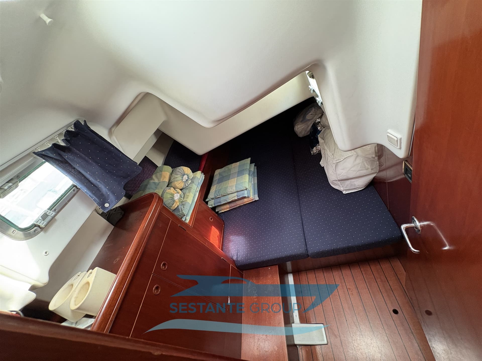 Beneteau Oceanis 473 used - hero image 12