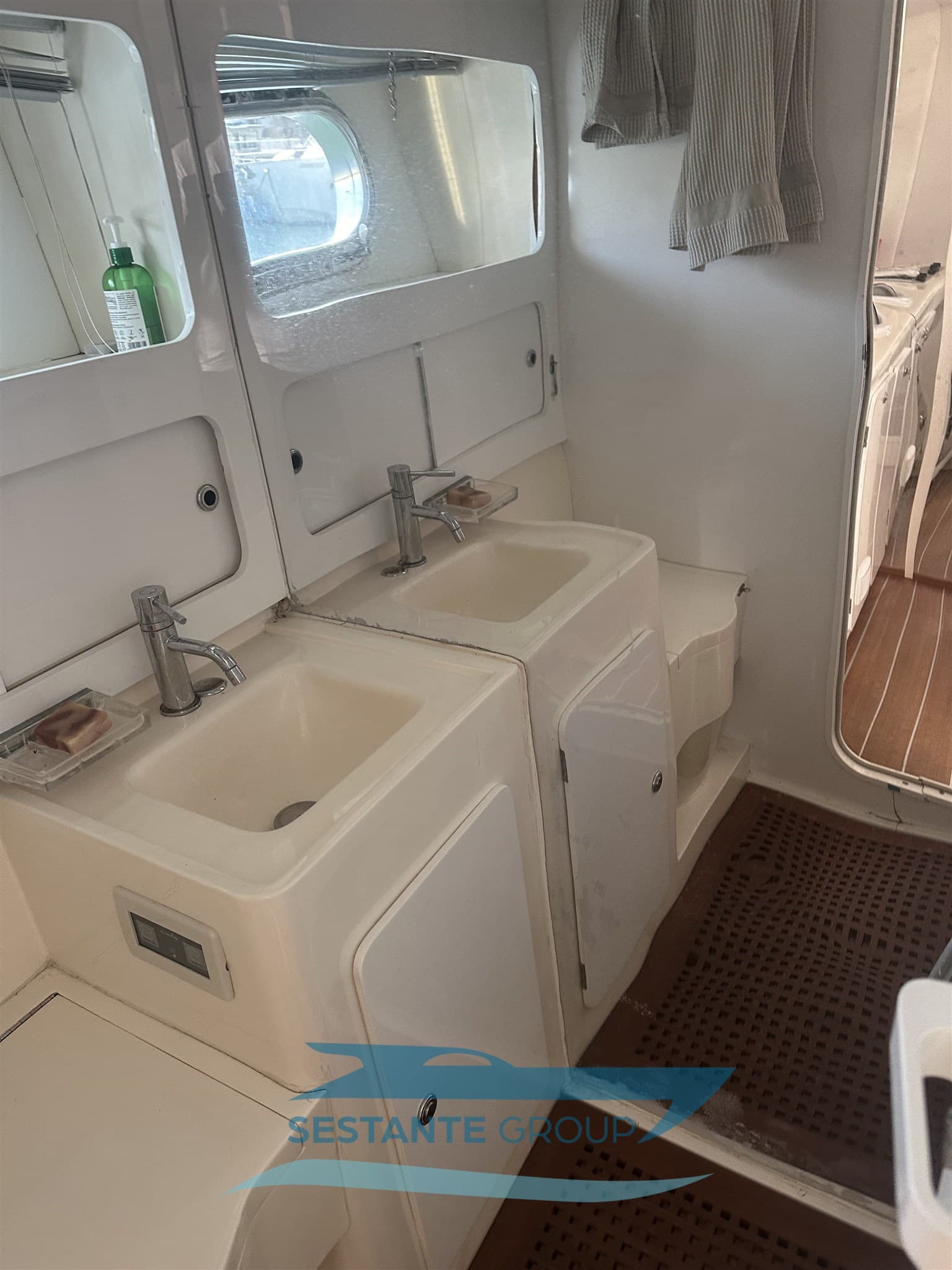 Magnum Marine Magnum 53' Sport usato - foto hero 8