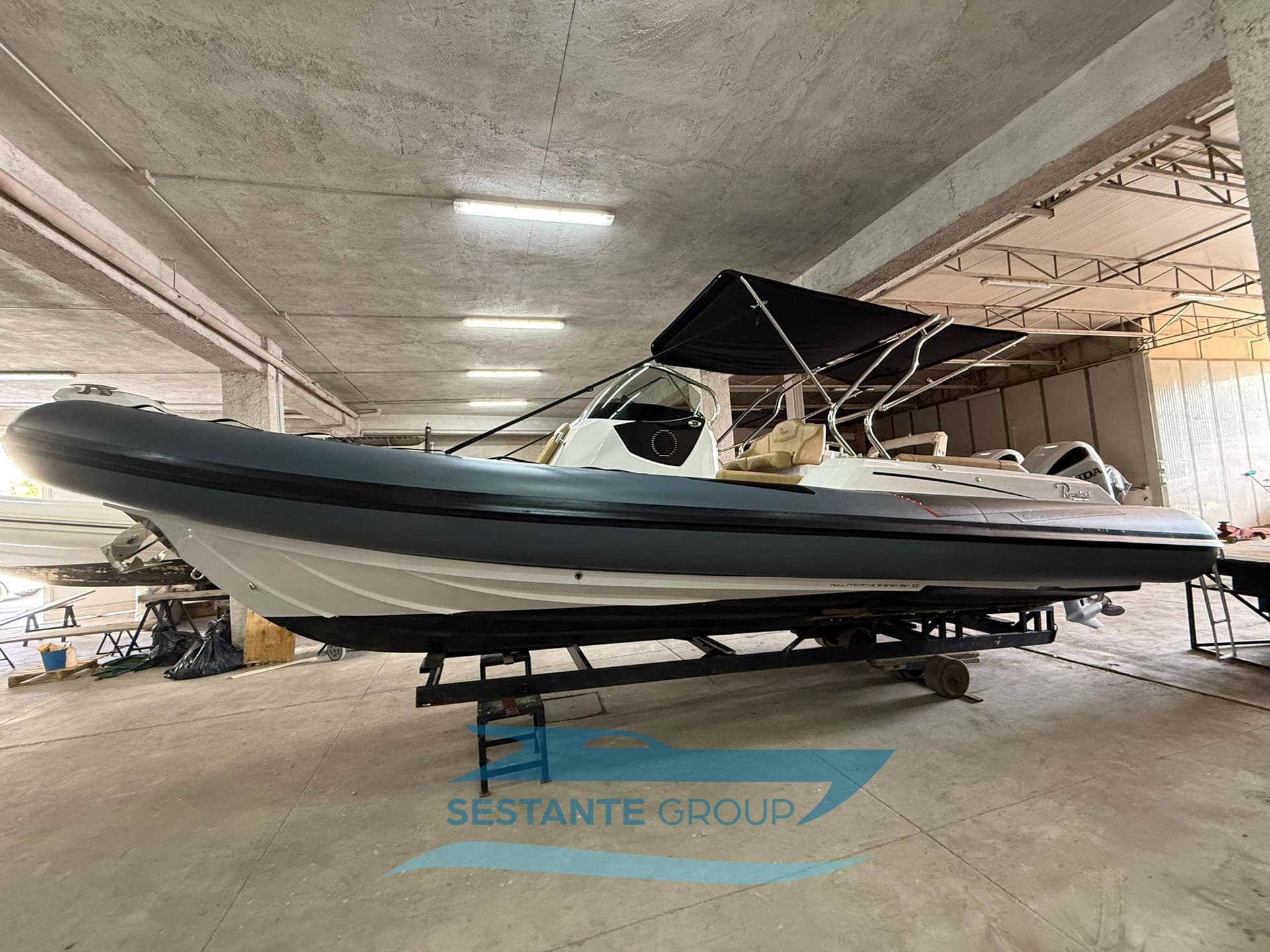 Ranieri International Cayman 27 Sport Touring usato - vista principale