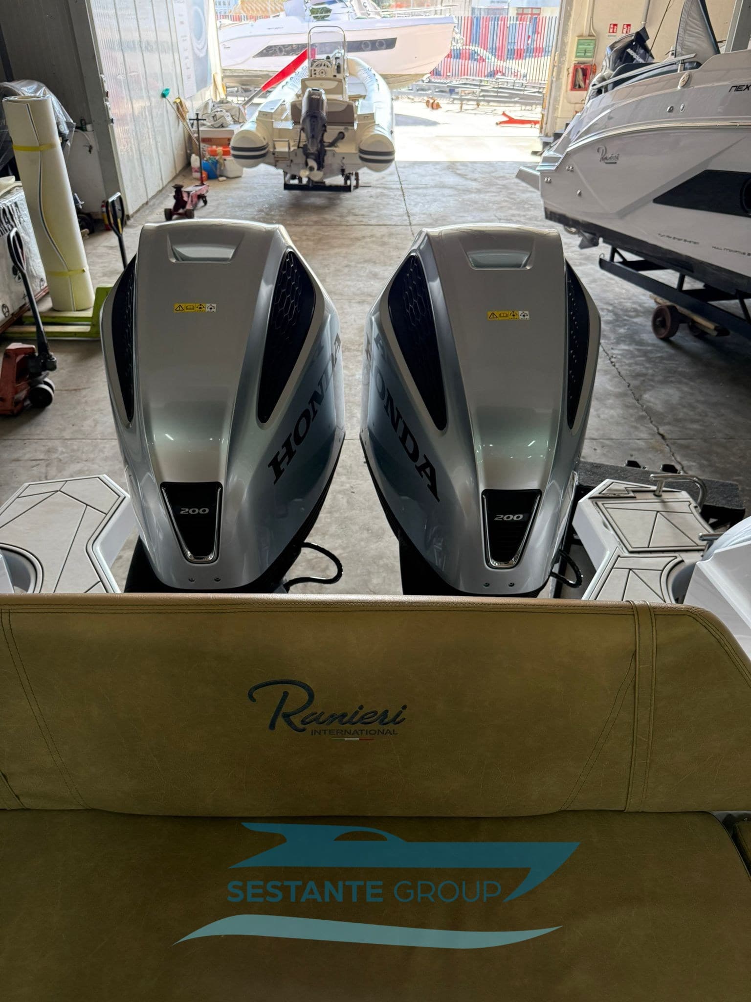 Ranieri International Cayman 27 Sport Touring usato - dettaglio 2