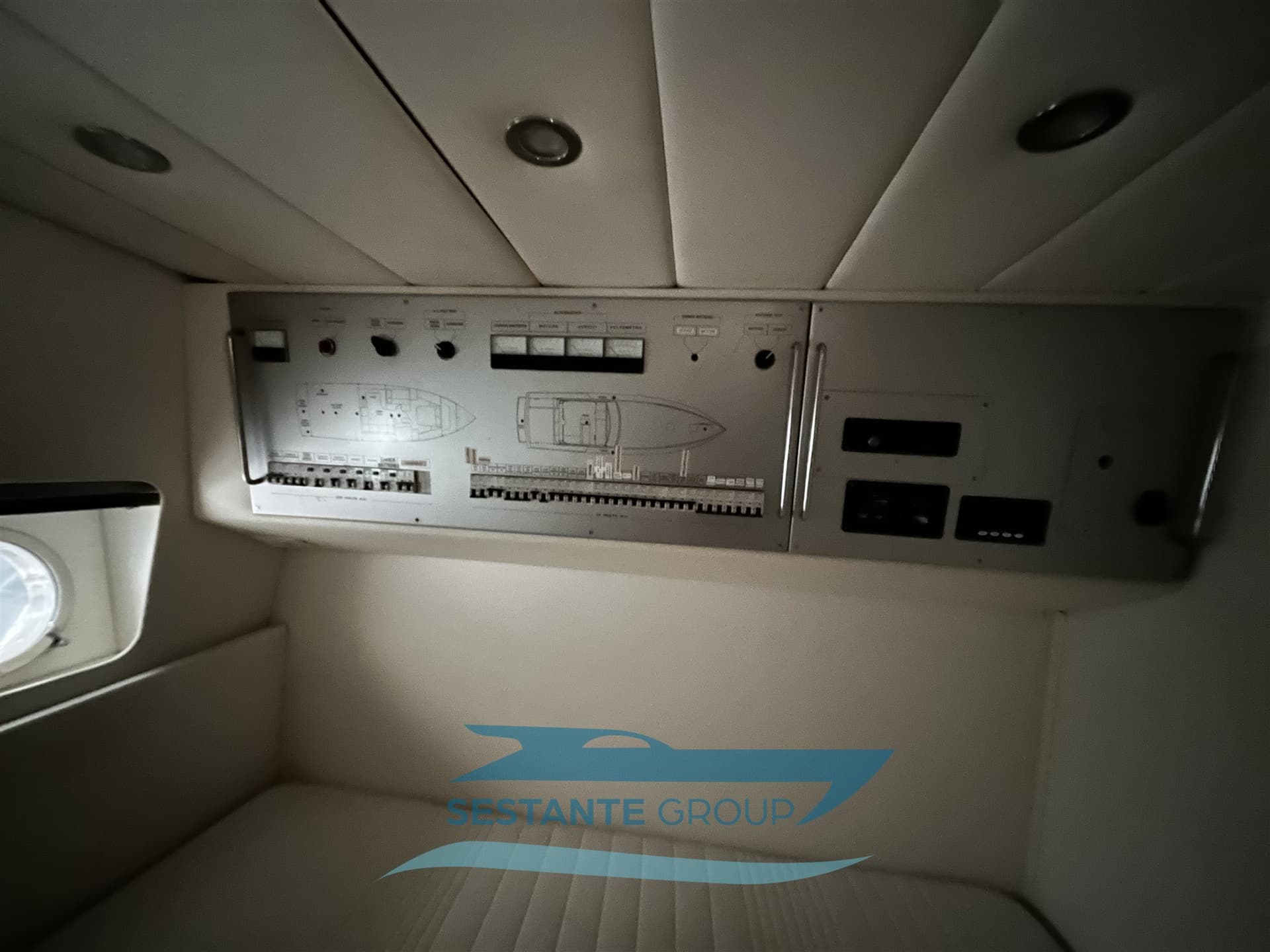 Cantieri di Baia B 50 Force One - Deck View Cantieri di Baia B 50 Force One - Deck View