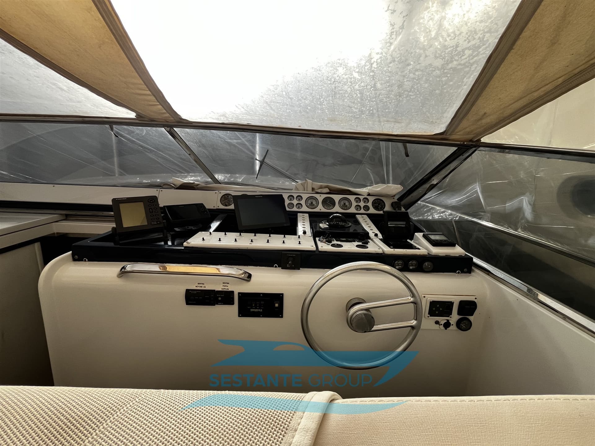 Cantieri di Baia B 50 FORCE ONE d'occasion - image hero 12