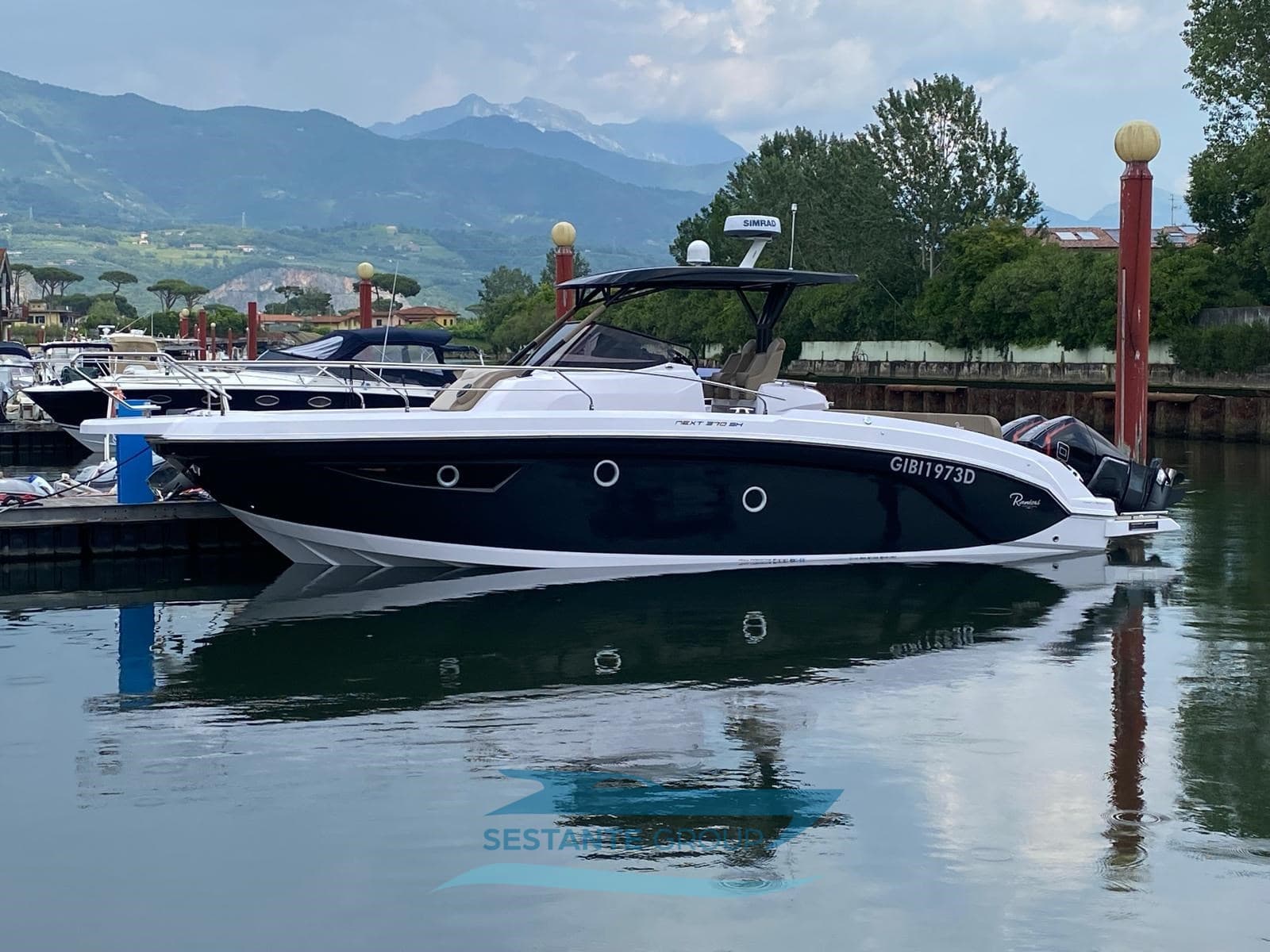 Ranieri International Next 370 Sh usato - dettaglio 1
