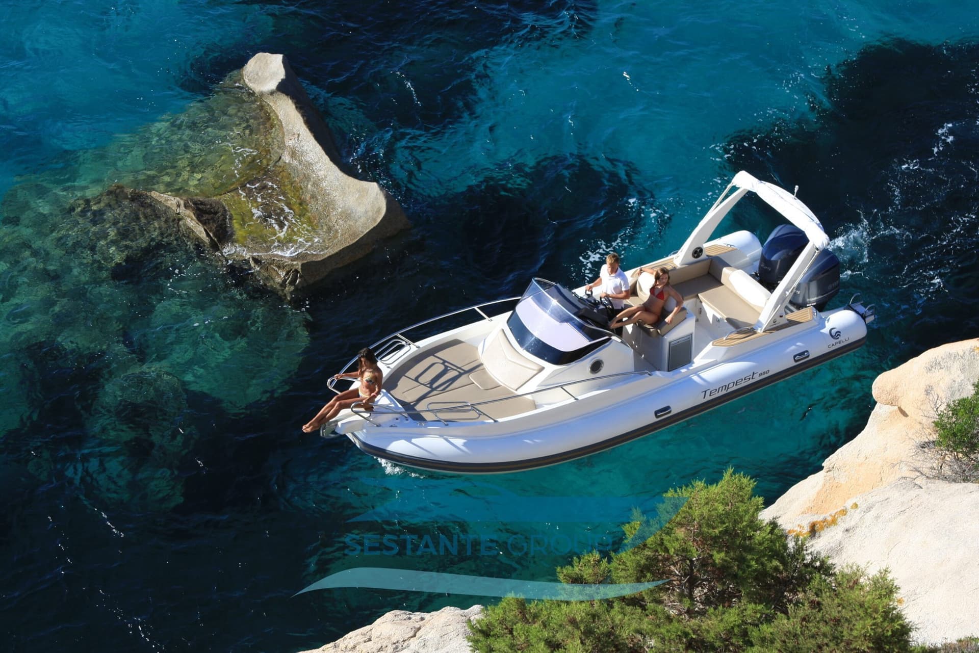 Capelli Tempest 850 Wa - Detail View 1 Capelli Tempest 850 Wa - Detail View 1