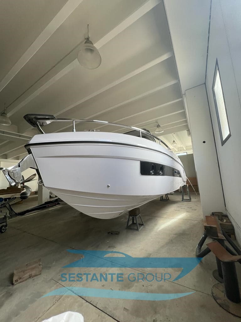 Ranieri International Next 285 Lx - Interior View Ranieri International Next 285 Lx - Interior View