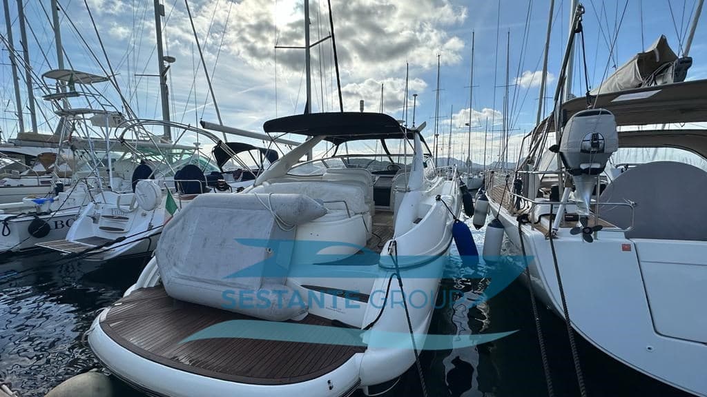 Sunseeker Camargue 44 - Main View Sunseeker Camargue 44 - Main View