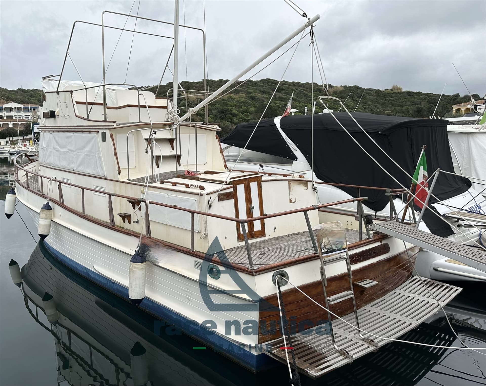 American Marine Grand Banks 36 used - detail 1