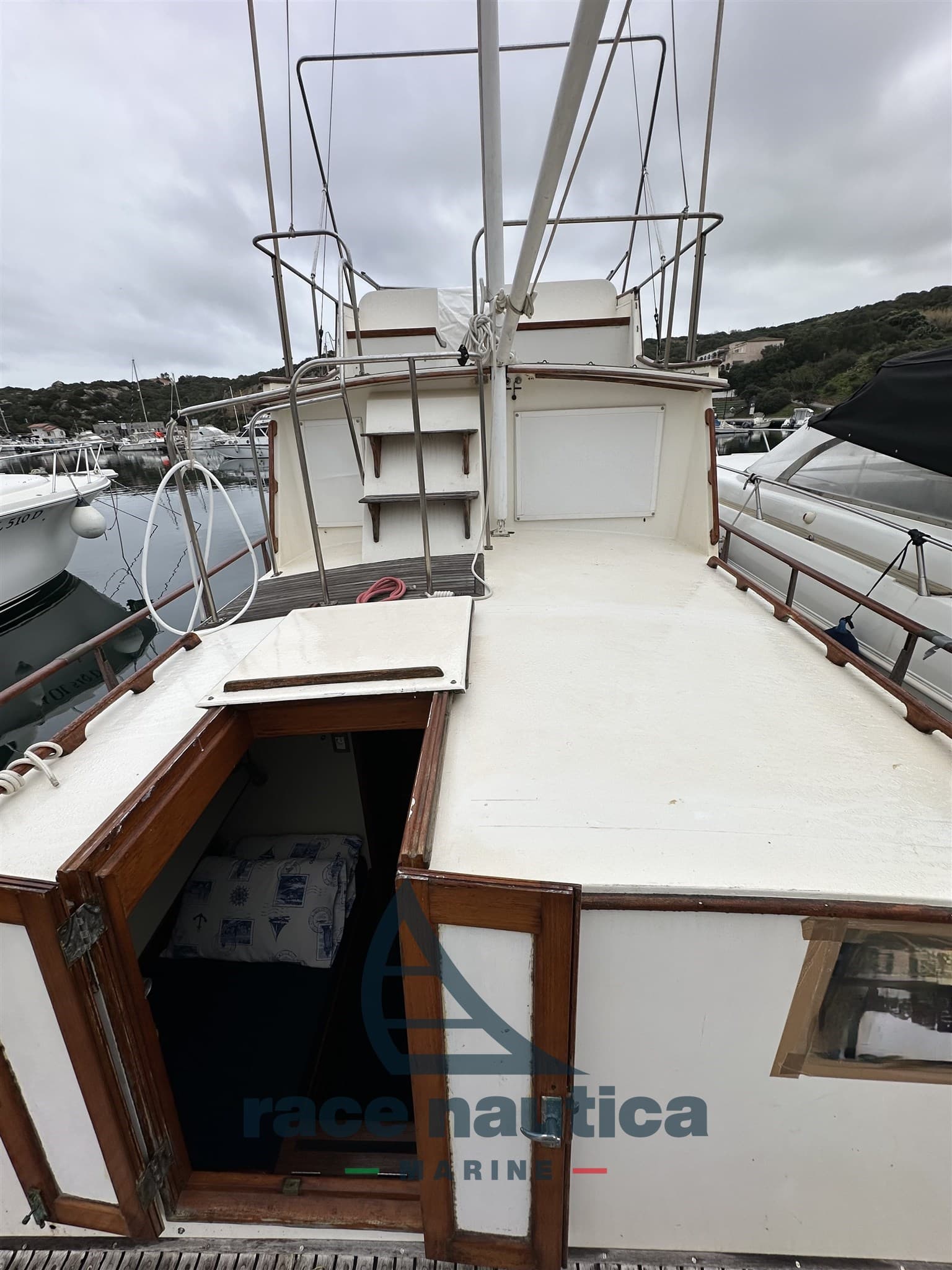 American Marine GRAND BANKS 36 usato - foto hero 8