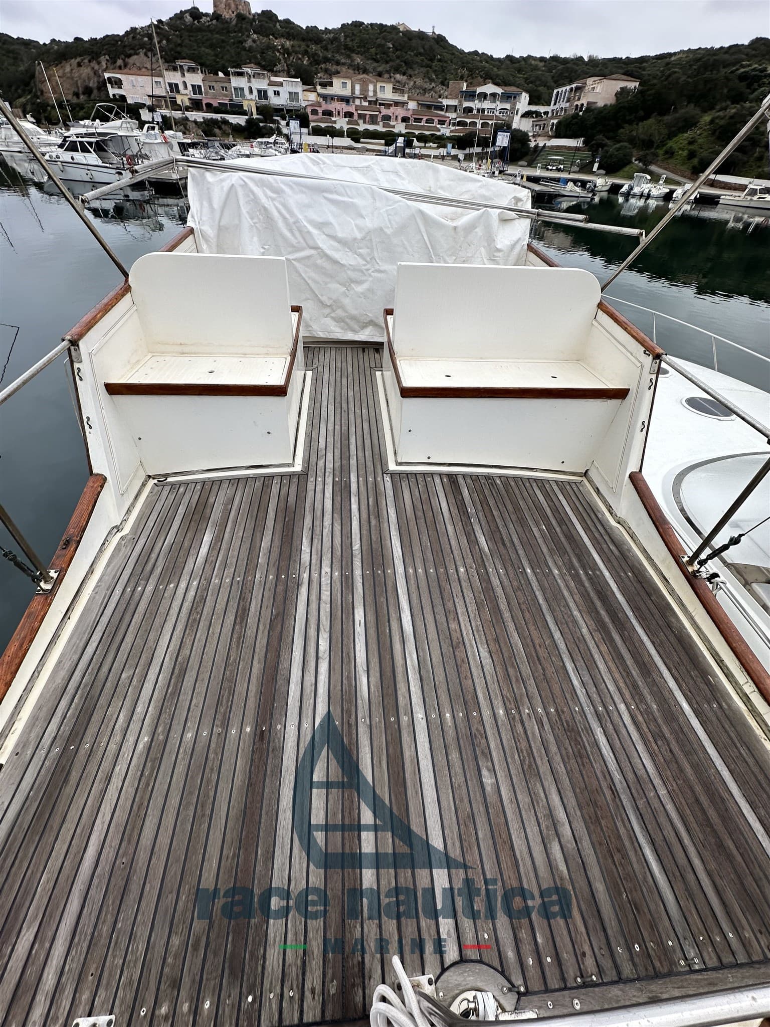 American Marine Grand Banks 36 used - detail 4