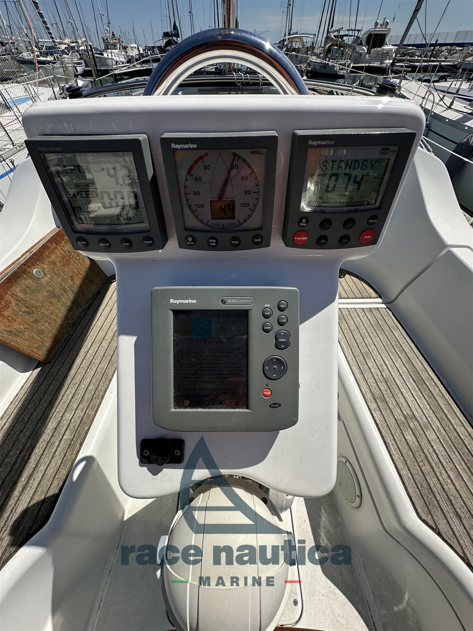 Beneteau OCEANIS 323 usato - foto hero 14