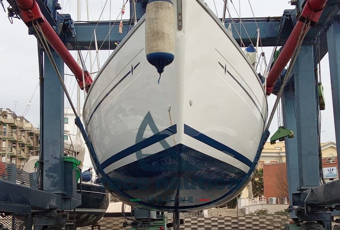 Bavaria 32 Cruiser usato - foto hero 2