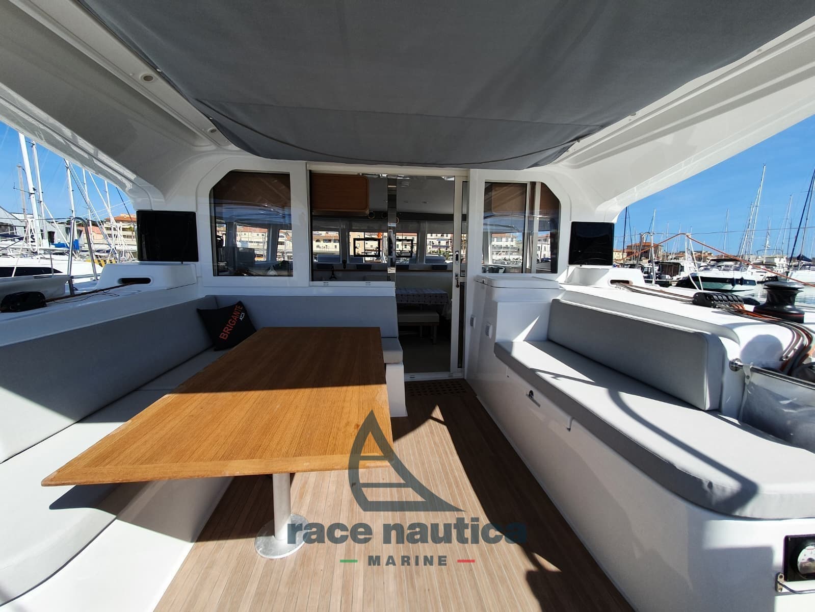 Beneteau EXCESS 12 usato - foto hero 4