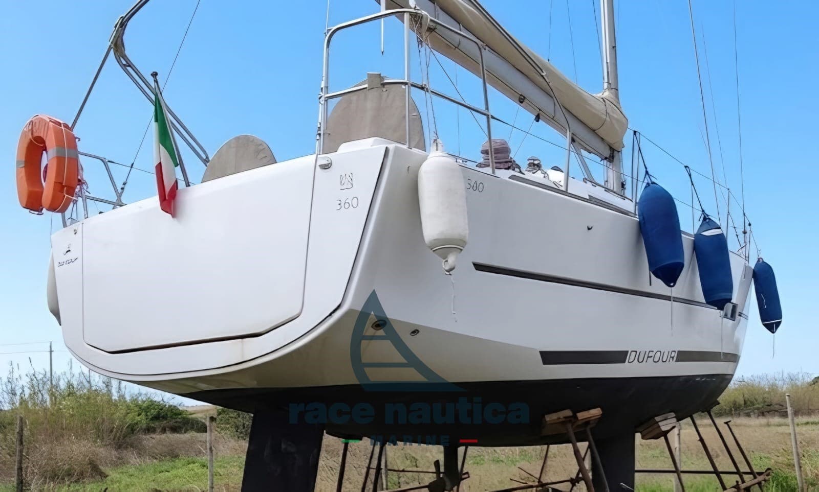 Dufour Yachts 360 Grand Large - Detail View 1 Dufour Yachts 360 Grand Large - Detail View 1