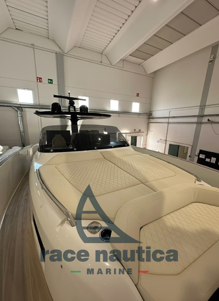 Solaris Power 44 Open - Interior View Solaris Power 44 Open - Interior View