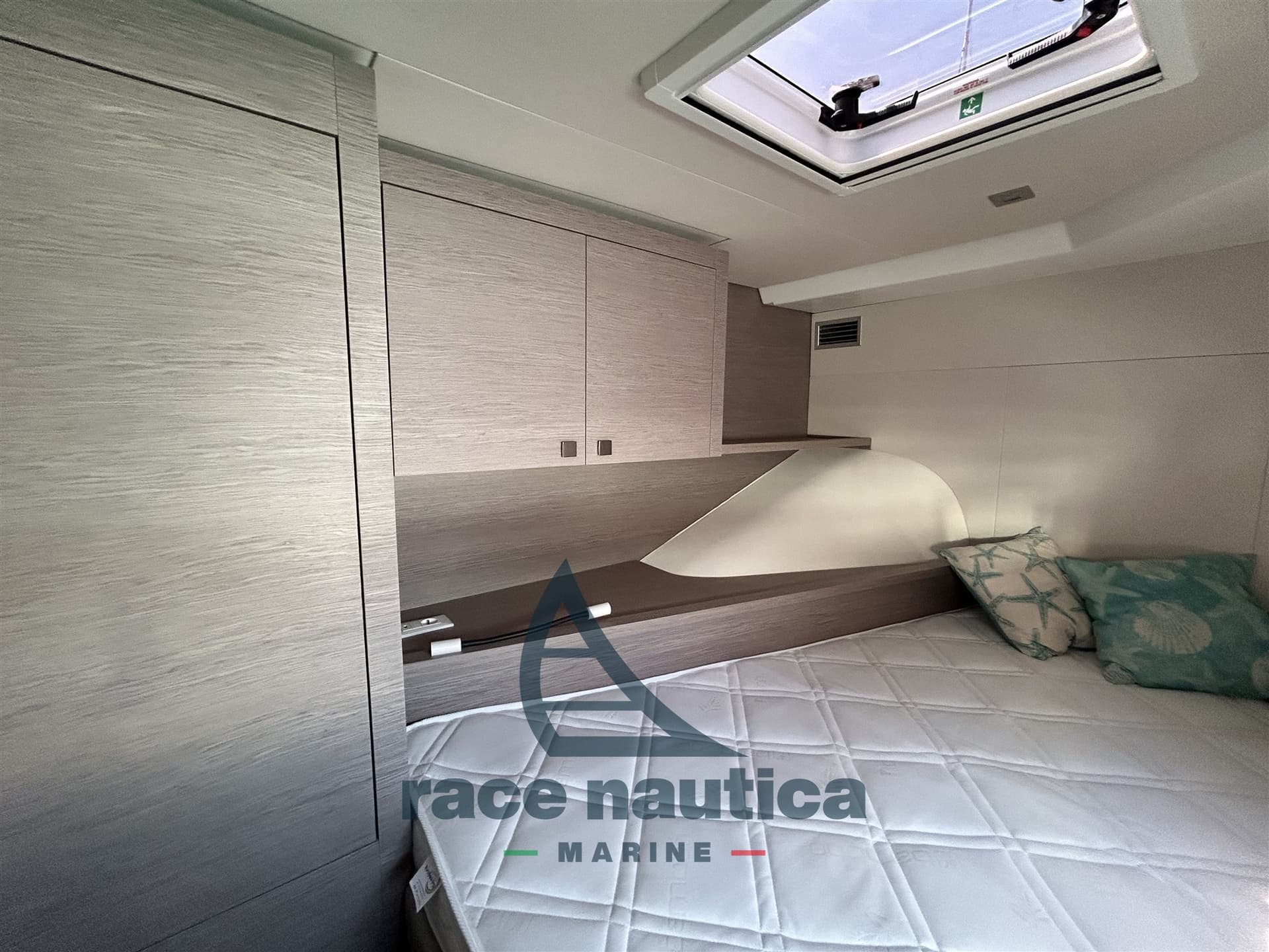 Fountaine Pajot MY 4.S usato - foto hero 8