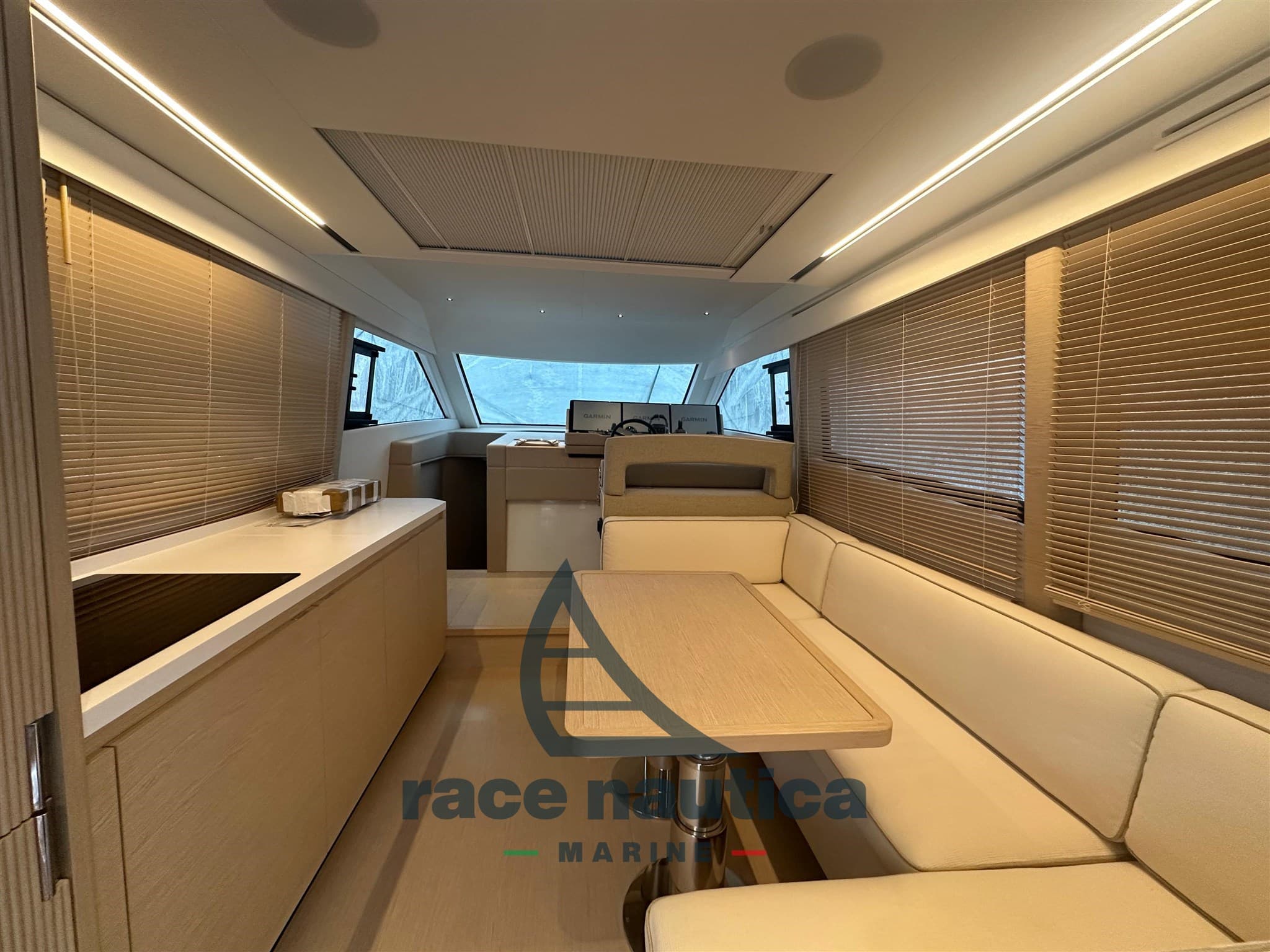 Solaris Power 52 Coupè - Deck View Solaris Power 52 Coupè - Deck View