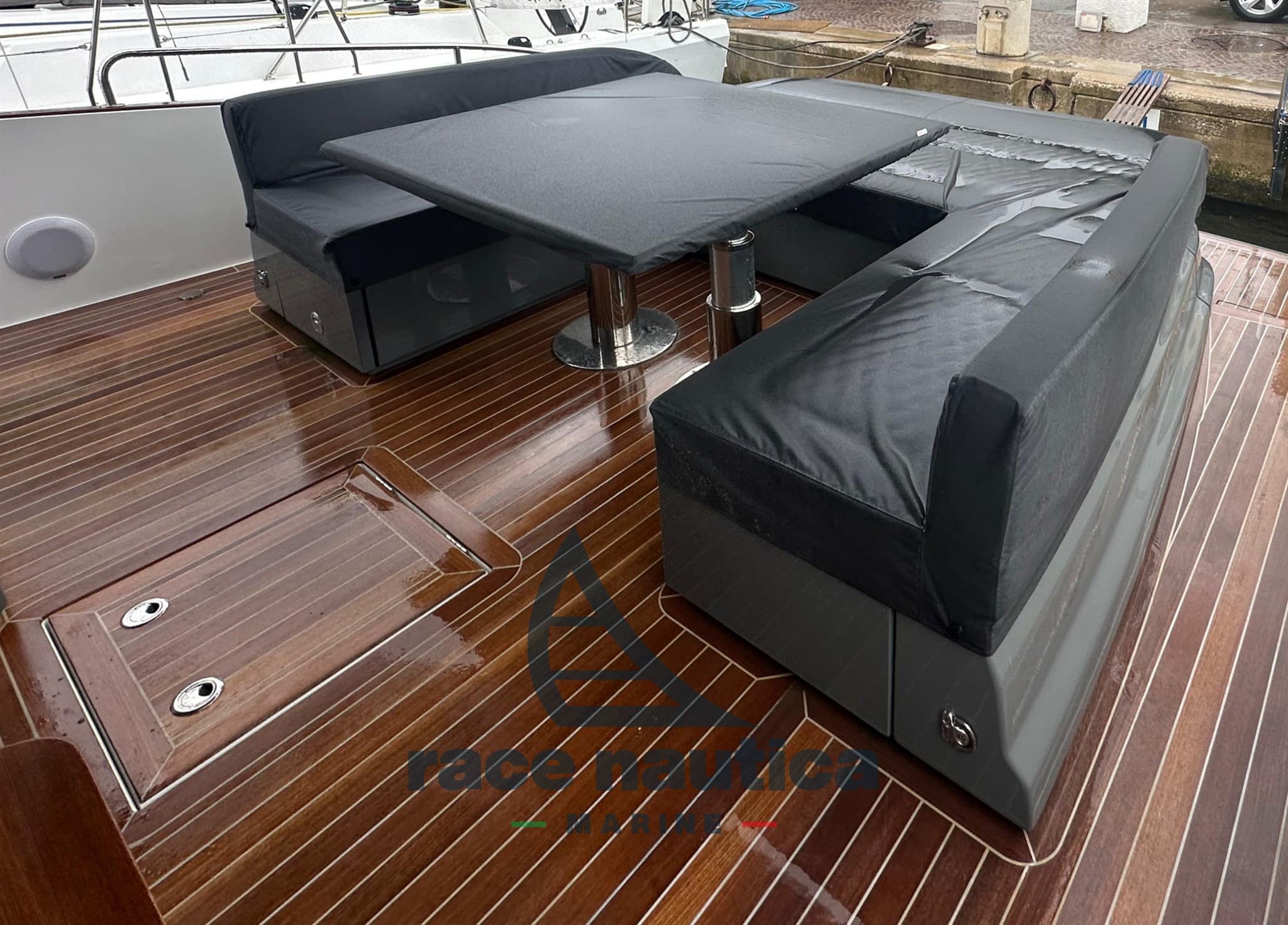 Solaris Power 52 Coupè - Interior View Solaris Power 52 Coupè - Interior View