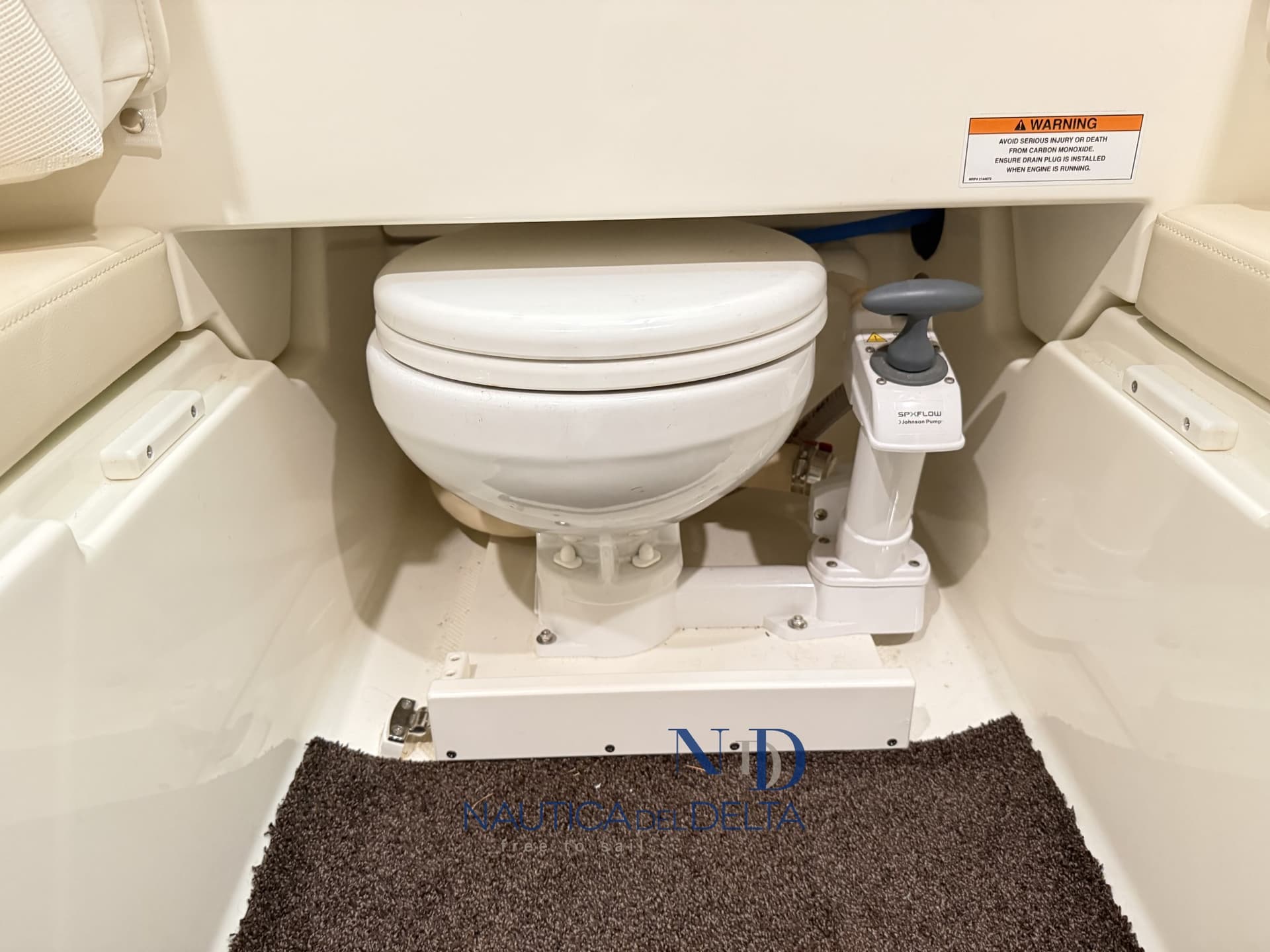 Bayliner 742R Cuddy cabin usato - foto hero 19