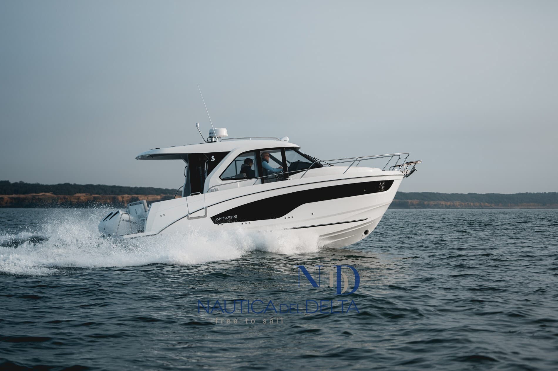 Beneteau Antares 9 Ob V2 gebraucht - Detail 1