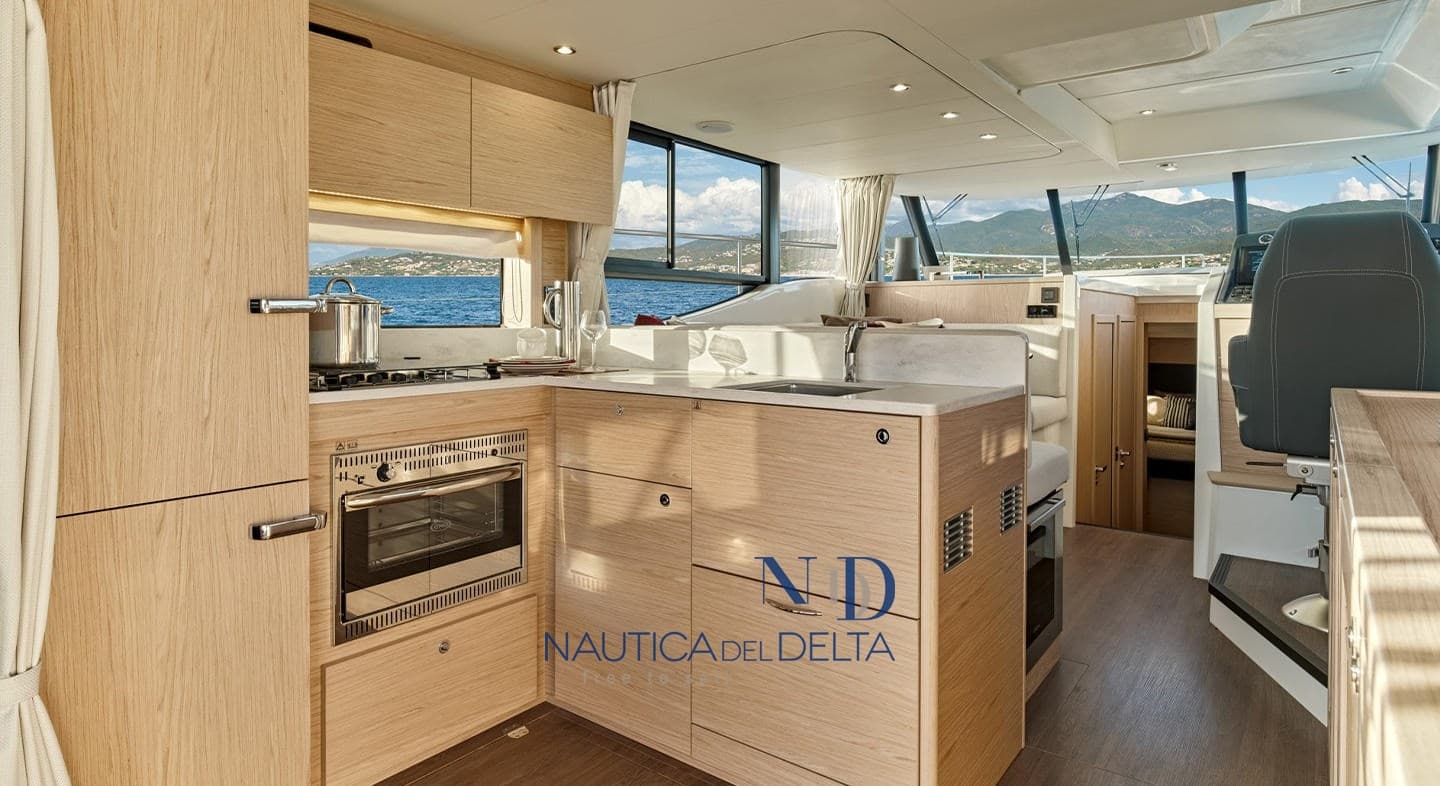 Beneteau Swift Trawler 48 used - detail 2