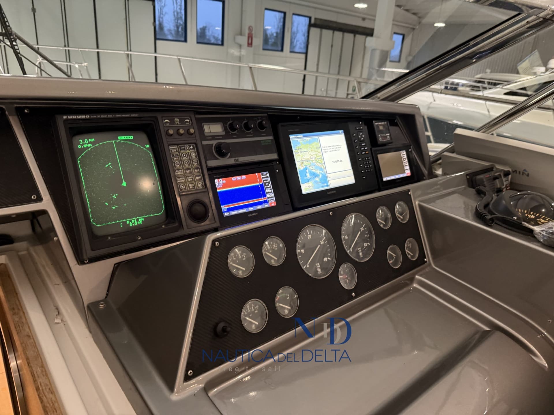 Ferretti Yachts Altura 47 Open used - detail 4