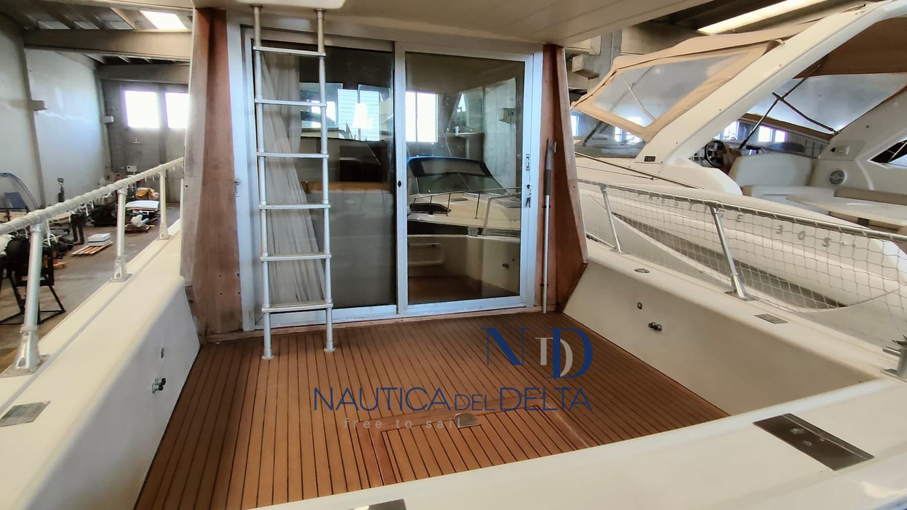 Dellapasqua DC 9 Flying Bridge usato - foto hero 13
