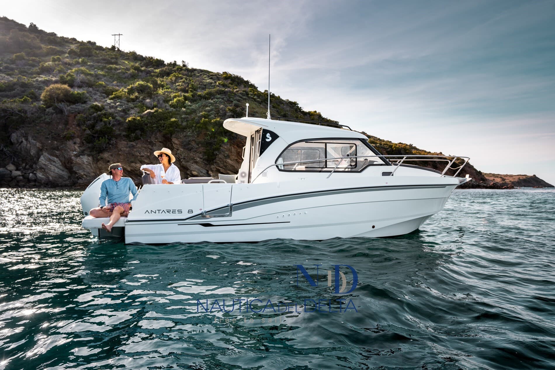 Beneteau Antares 8ob V2 usato - dettaglio 1
